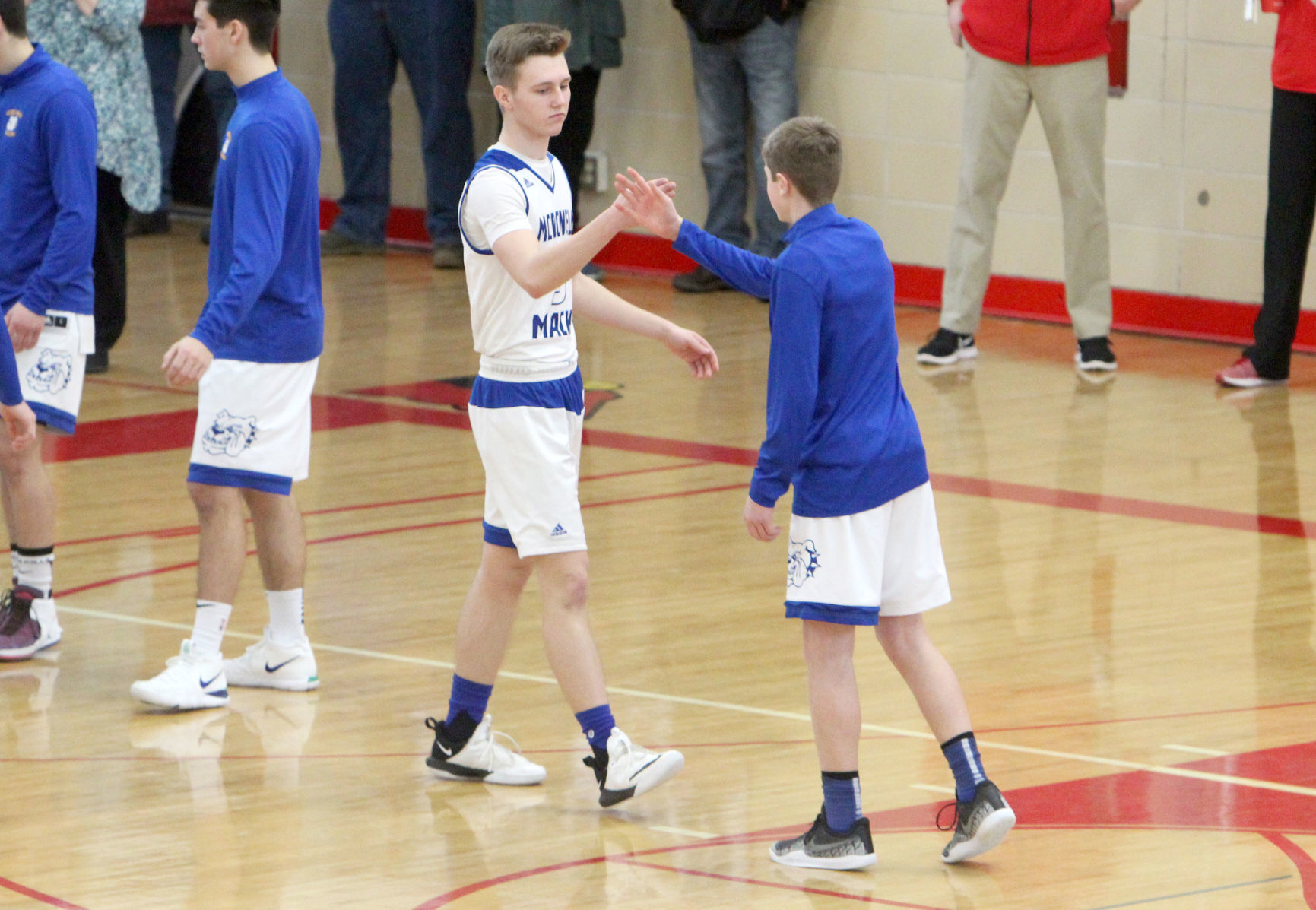 McDonell boys basketball vs Luck at Chi-Hi 3-9-19